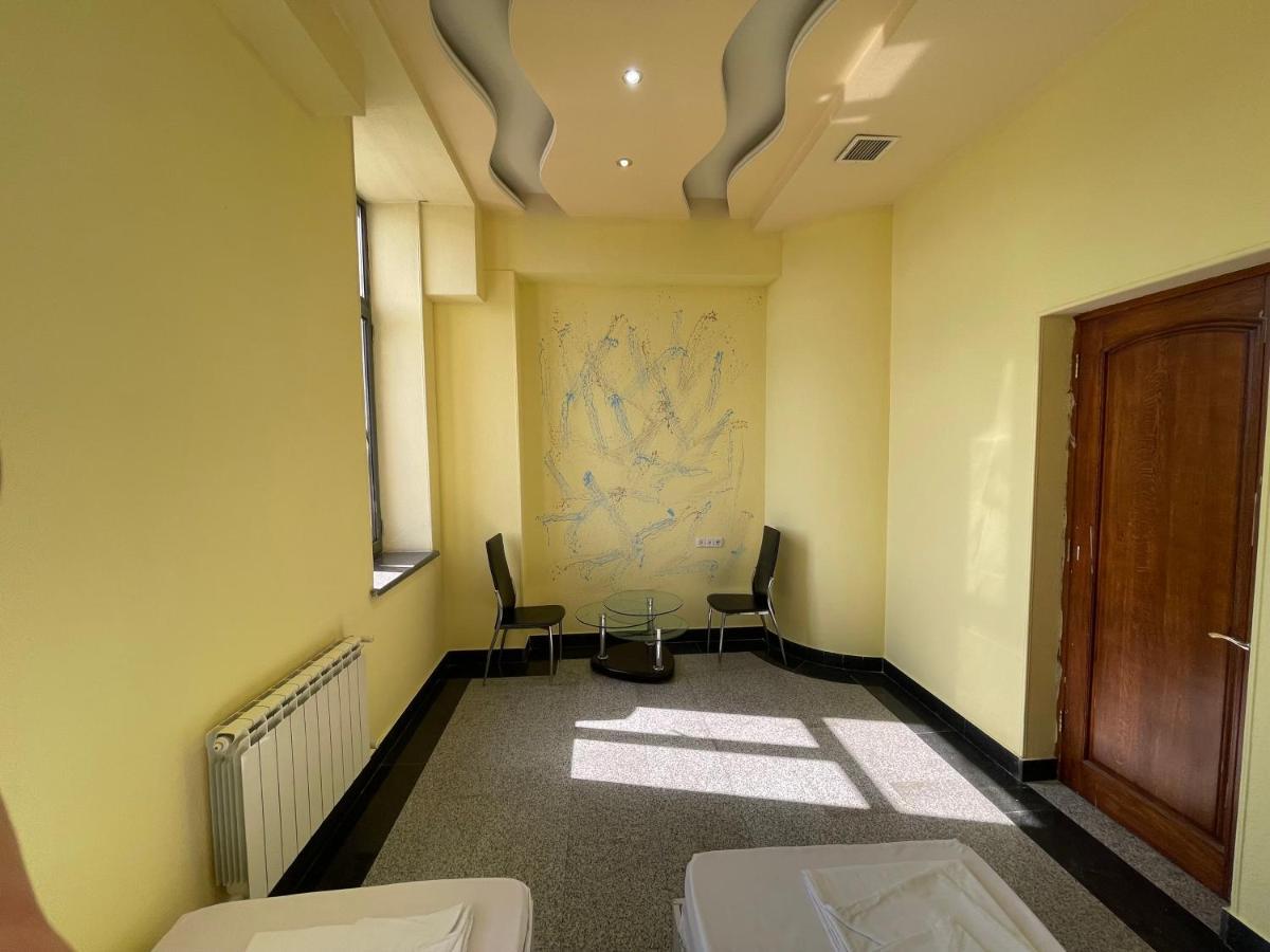 Joy Hotel Apartament Erywań Zewnętrze zdjęcie